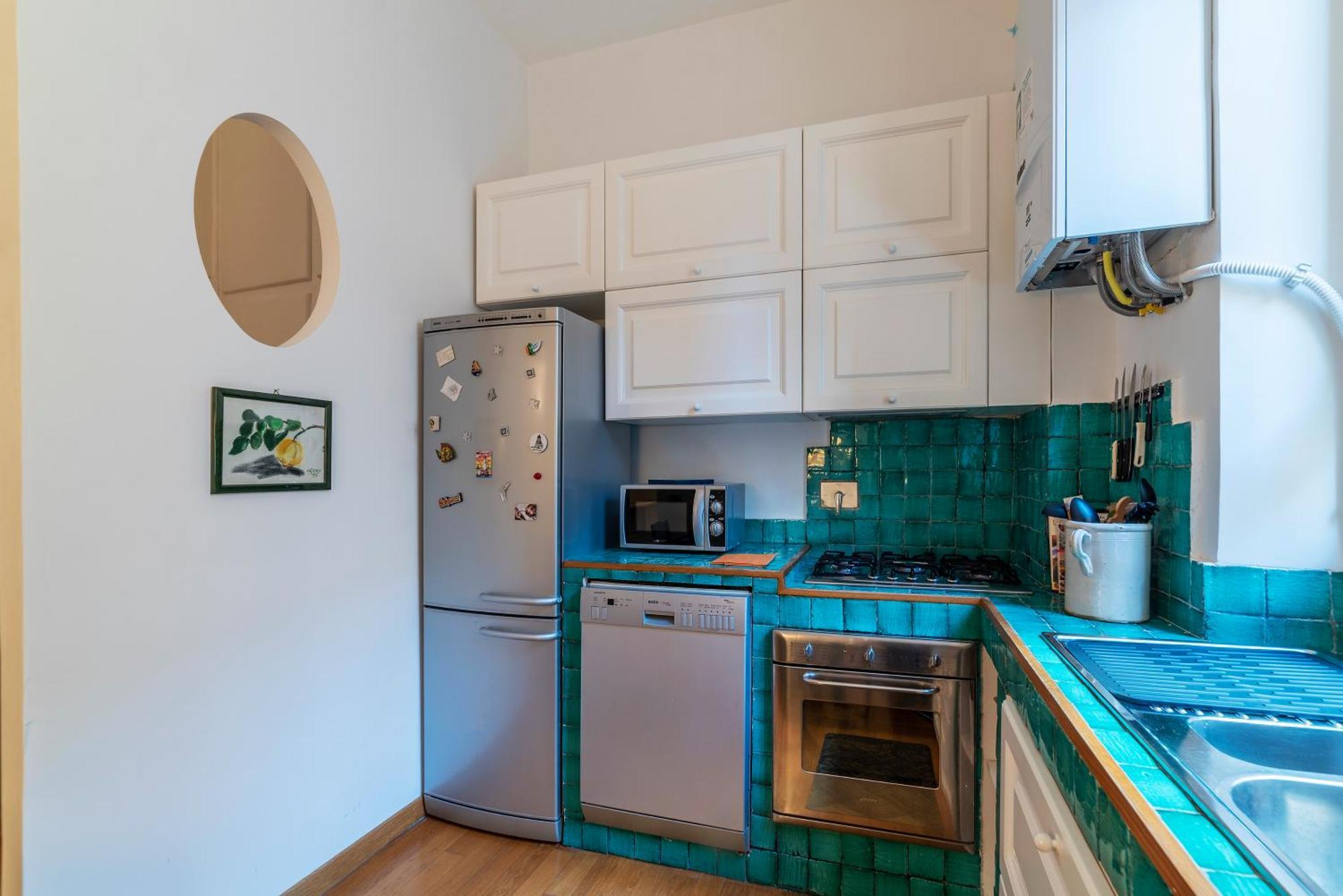 Appartement Accogliente E Colorato, A Pochi Passi Dal Colosseo - Fromhometorome *